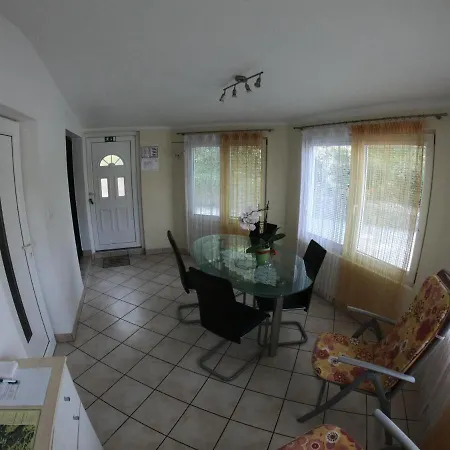 The Bears Lair Apartament Velike Lasce